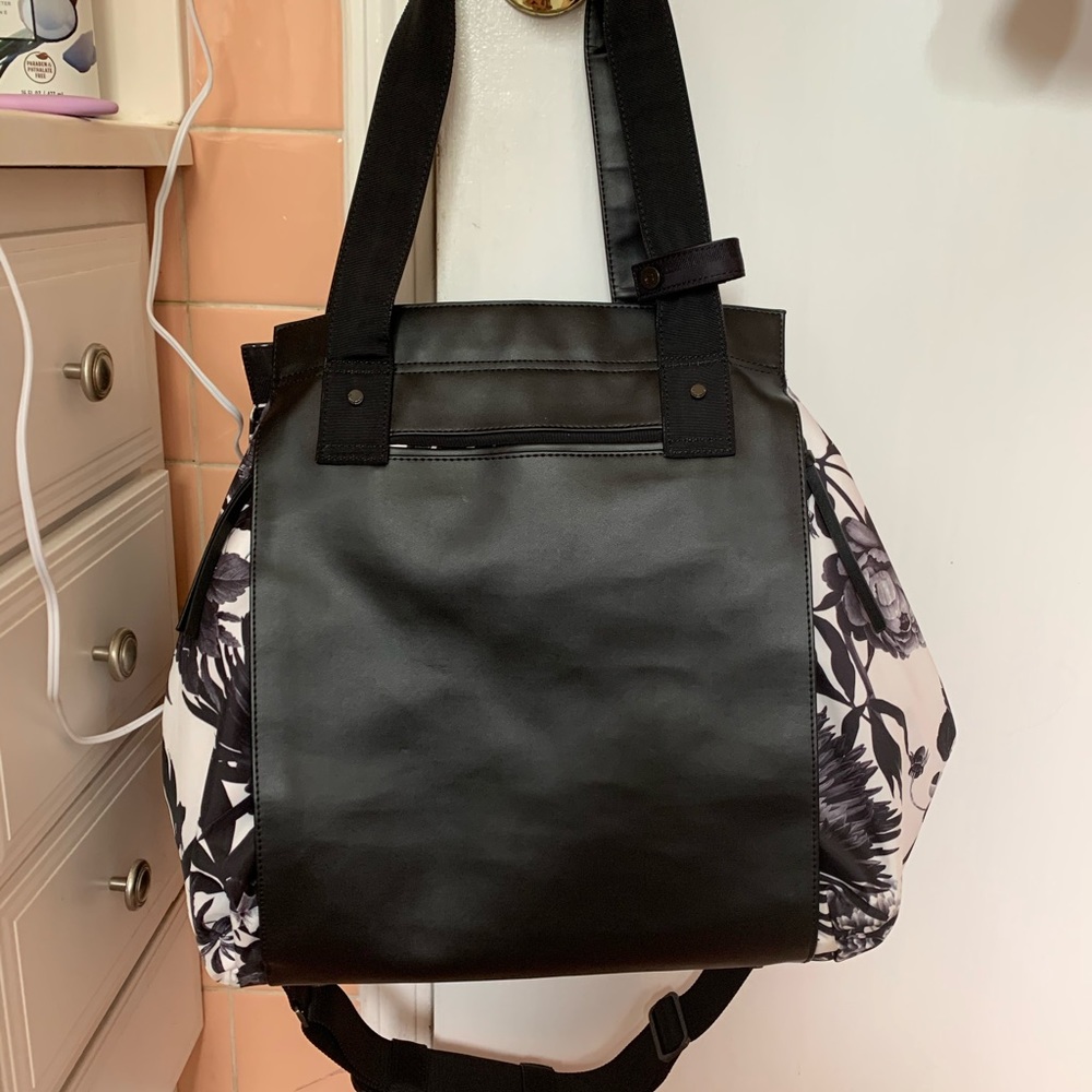 Lululemon gym bag